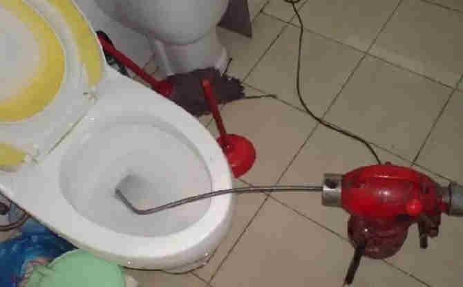 水磨沟马桶通下水